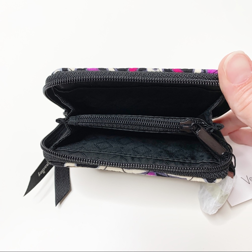 VERA BRADLEY PETIT ZIP AROUND WALLET - NWT! - Picture 3 of 4